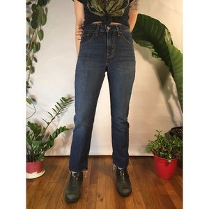 Levi’s Hi Rise Straight Leg Jeans size 26